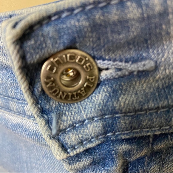 CHICOS PLATINUM DENIM ROLL CUFF ANKLE JEAN… - Picture 5 of 8